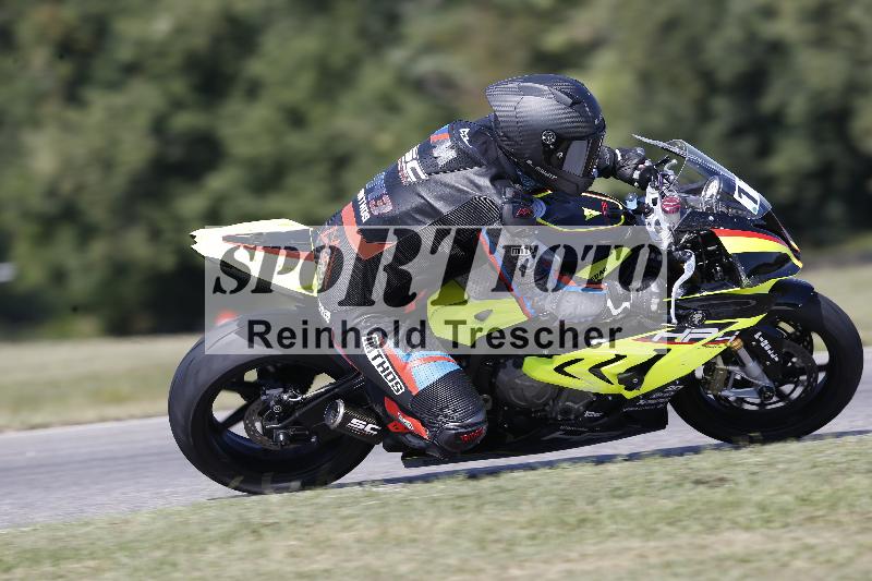 /Archiv-2025/49 26.08.2025 Cornu Master School ADR/gruen-vert/11